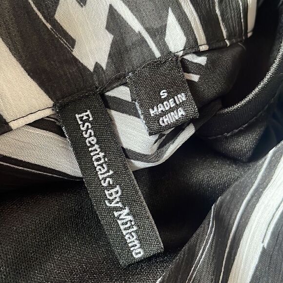 Essentials by Milano Black and White Semi-Sheer Pullover Blouse (Small) - Picture 6 of 11
